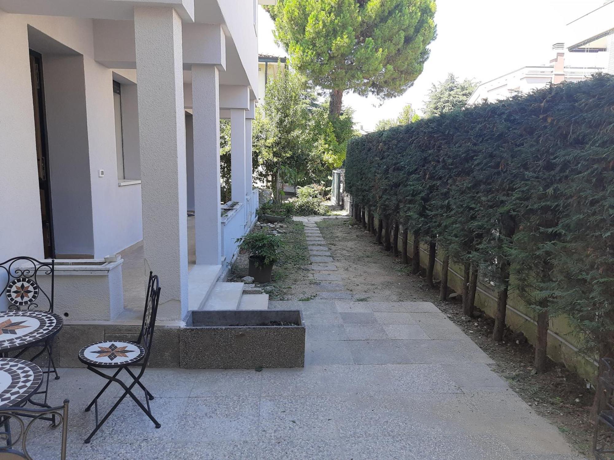 Spazioso Appartamento In Casa Singola Padova Con Giardino Pádua Exterior foto